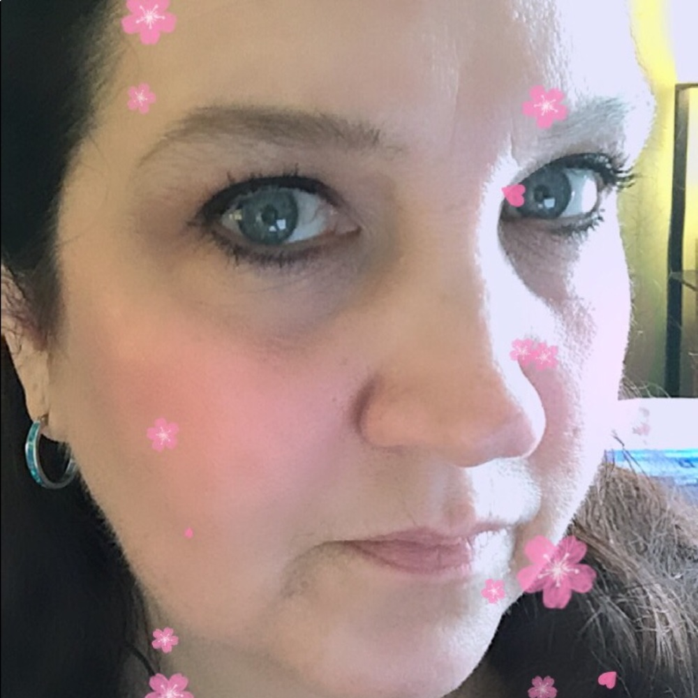 Meet your Posher, Alicia